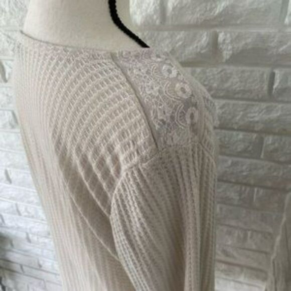 Lucky Brand Long Sleeve Boho Top w/ Flowy Sleeves - Picture 5 of 5